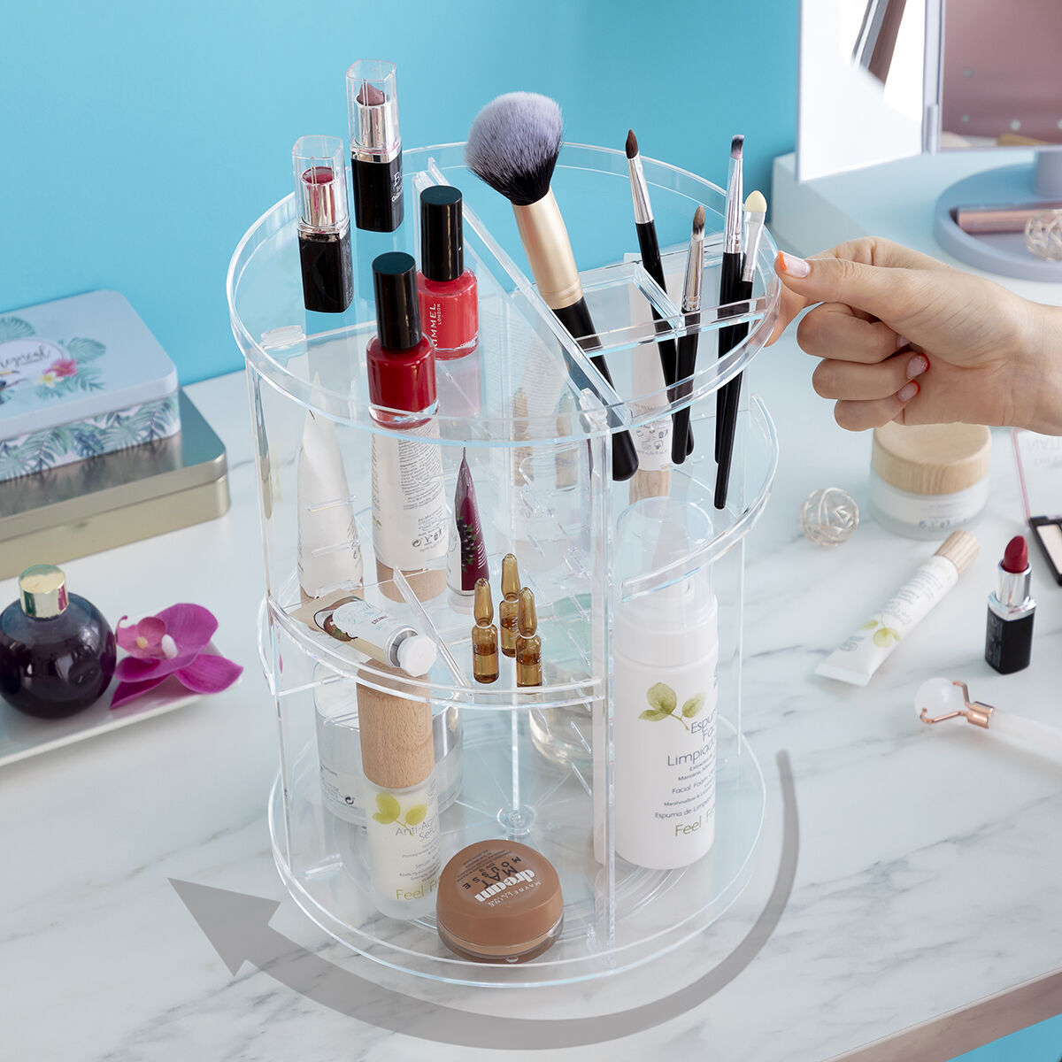 Rolkup Make-up Organizer befüllt mit Kosmetik
